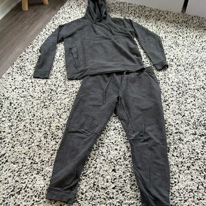 Lululemon men’s jogging pants sz L gray